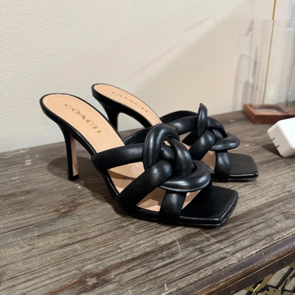 KELLIE LEATHR SANDAL COACH - Picture 5 of 6